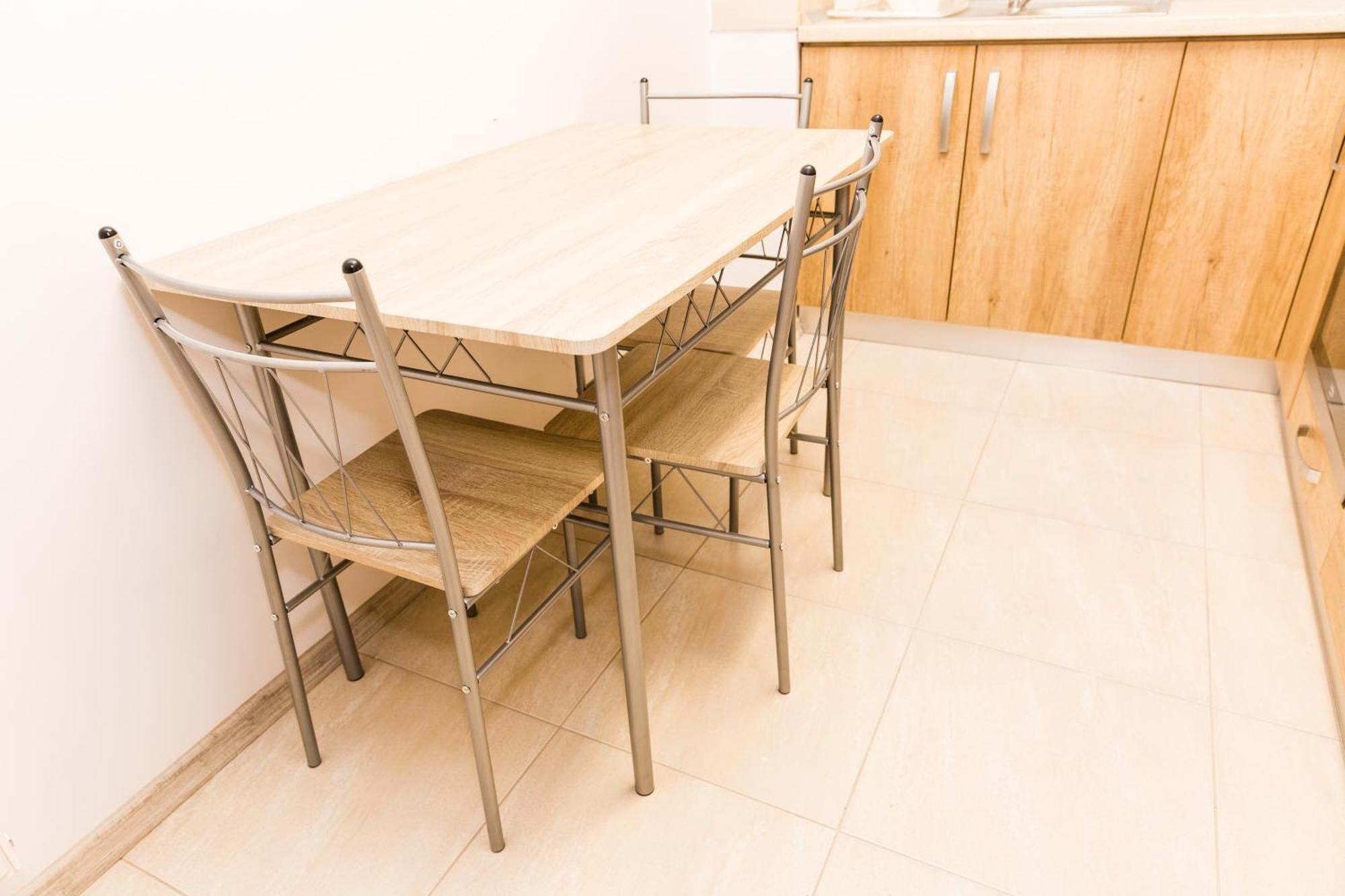 Urban Retreat Luxury Hideaway Apartment Oradea Luaran gambar